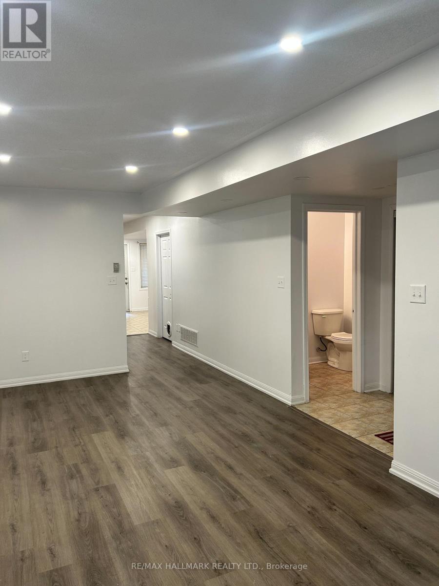 15 - 464 Beach Boulevard, Hamilton, Ontario  L8H 6X2 - Photo 5 - X12506652