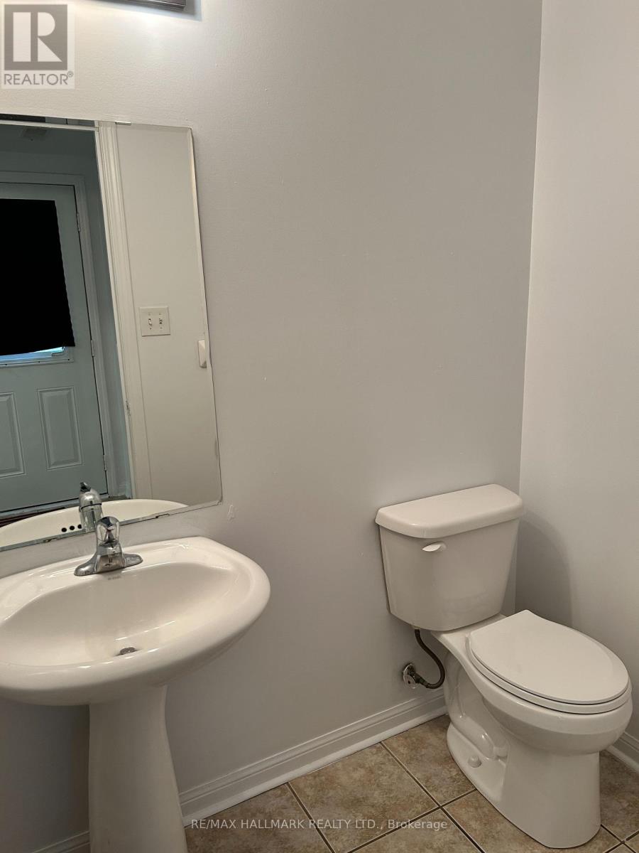 15 - 464 Beach Boulevard, Hamilton, Ontario  L8H 6X2 - Photo 8 - X12506652