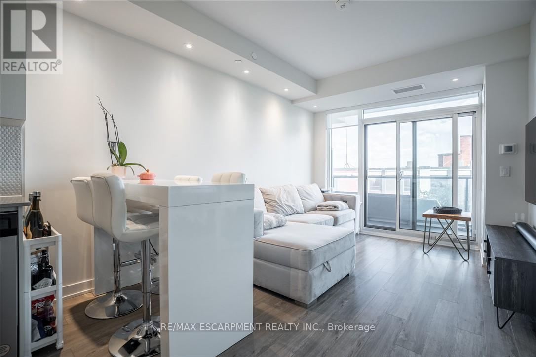 618 - 212 King William Street, Hamilton, Ontario  L9B 1K8 - Photo 8 - X12506666