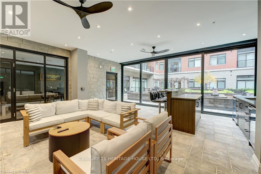 102 - 1 Redfern Avenue, Hamilton, Ontario  L9C 0E6 - Photo 24 - X12506740