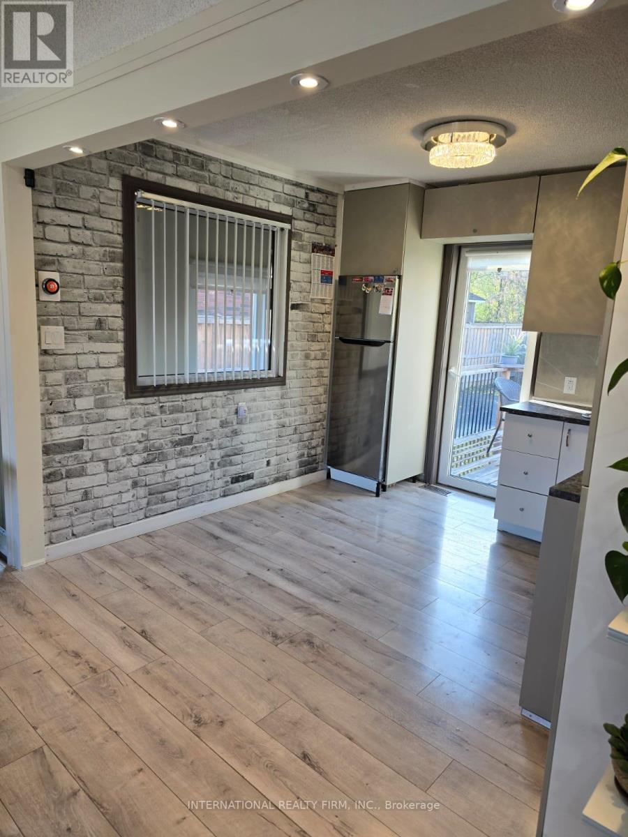 731 Knox Avenue, Hamilton, Ontario  L8H 6K7 - Photo 13 - X12506760