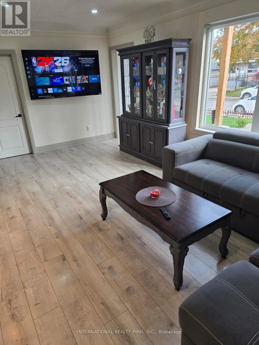 731 Knox Avenue, Hamilton, Ontario  L8H 6K7 - Photo 15 - X12506760