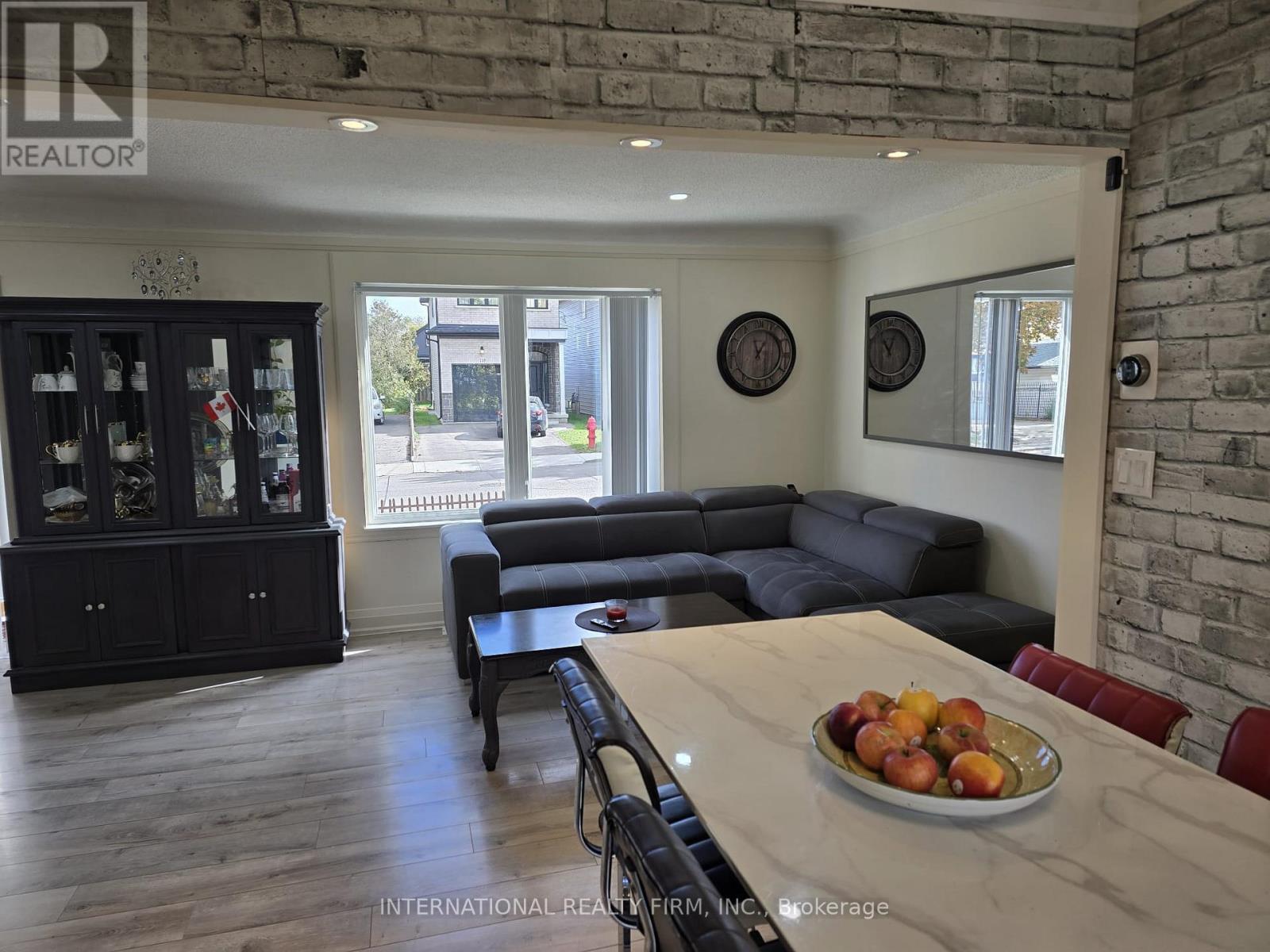 731 Knox Avenue, Hamilton, Ontario  L8H 6K7 - Photo 16 - X12506760