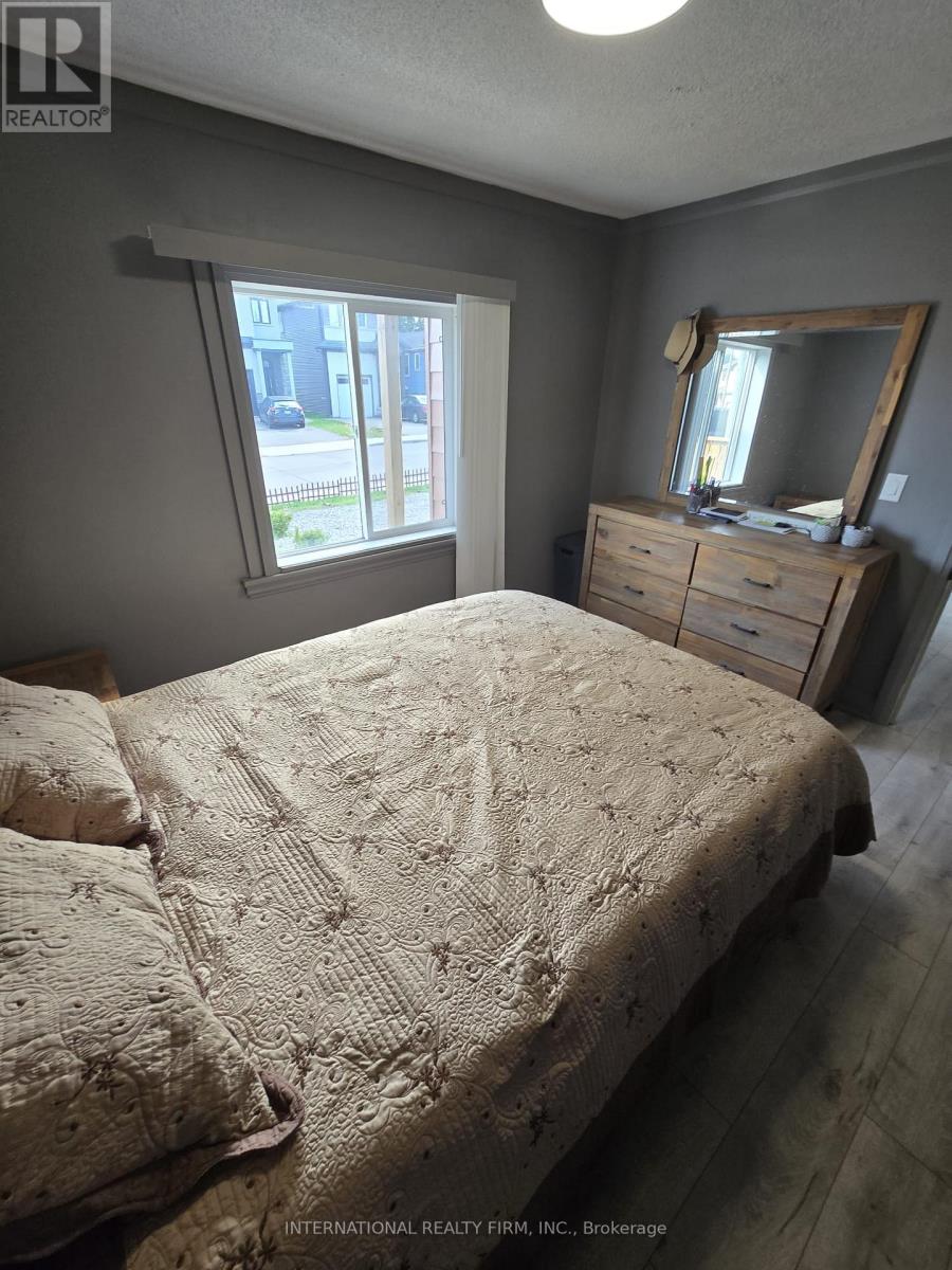 731 Knox Avenue, Hamilton, Ontario  L8H 6K7 - Photo 19 - X12506760