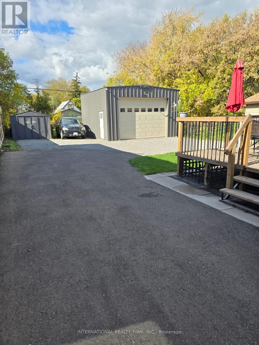 731 Knox Avenue, Hamilton, Ontario  L8H 6K7 - Photo 7 - X12506760