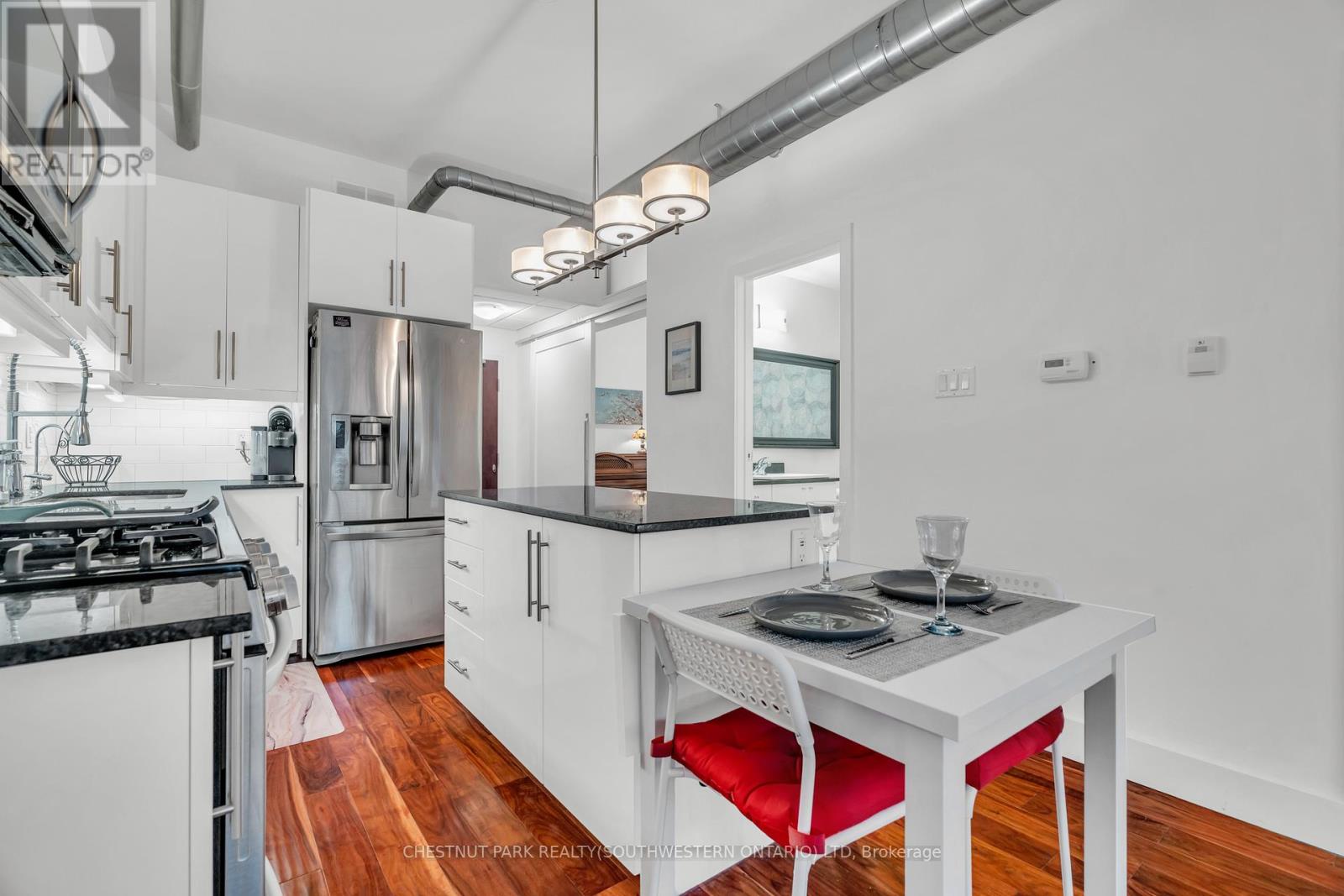 302 - 15 Devitt Avenue S, Waterloo, Ontario  N2J 1Y6 - Photo 11 - X12506912