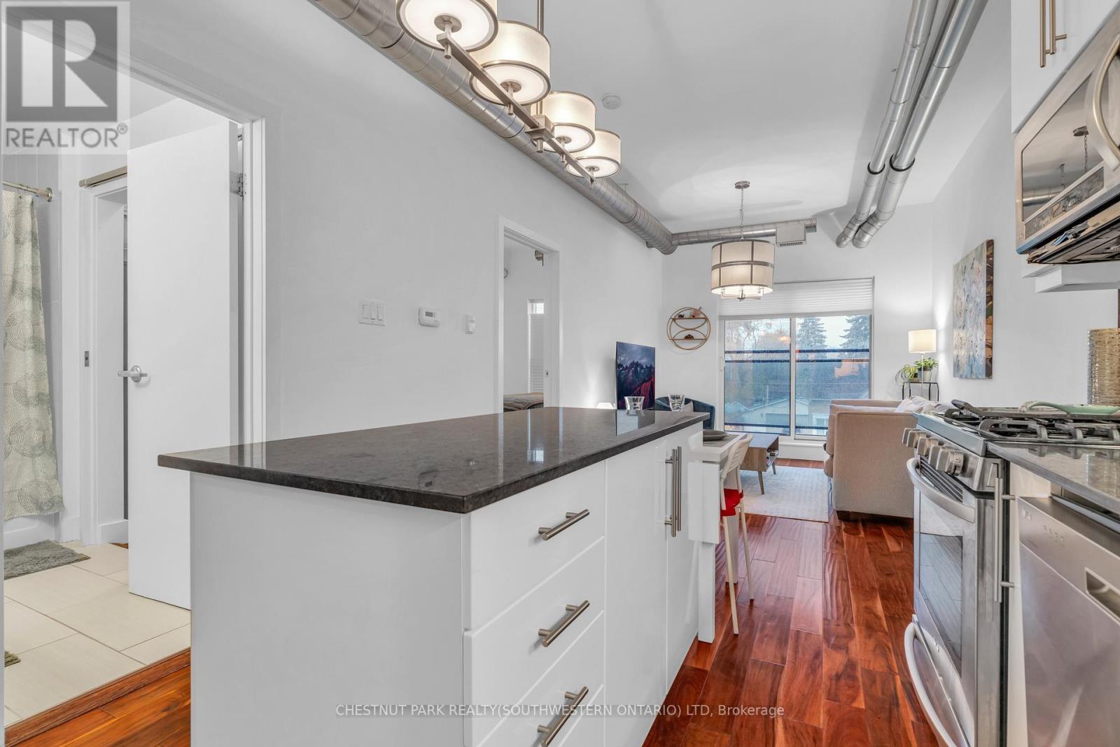 302 - 15 Devitt Avenue S, Waterloo, Ontario  N2J 1Y6 - Photo 13 - X12506912