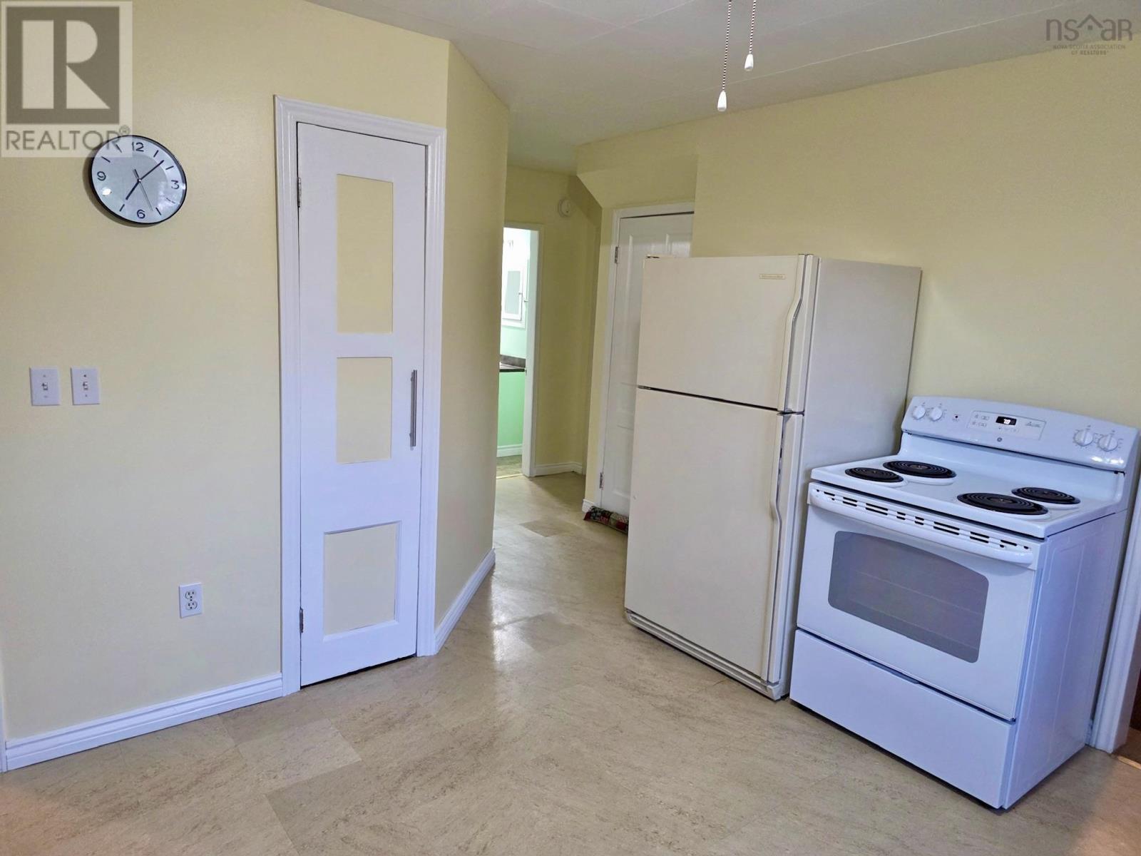 1544 St Margarets Bay Road, Timberlea, Nova Scotia  B3T 1A9 - Photo 11 - 202523817