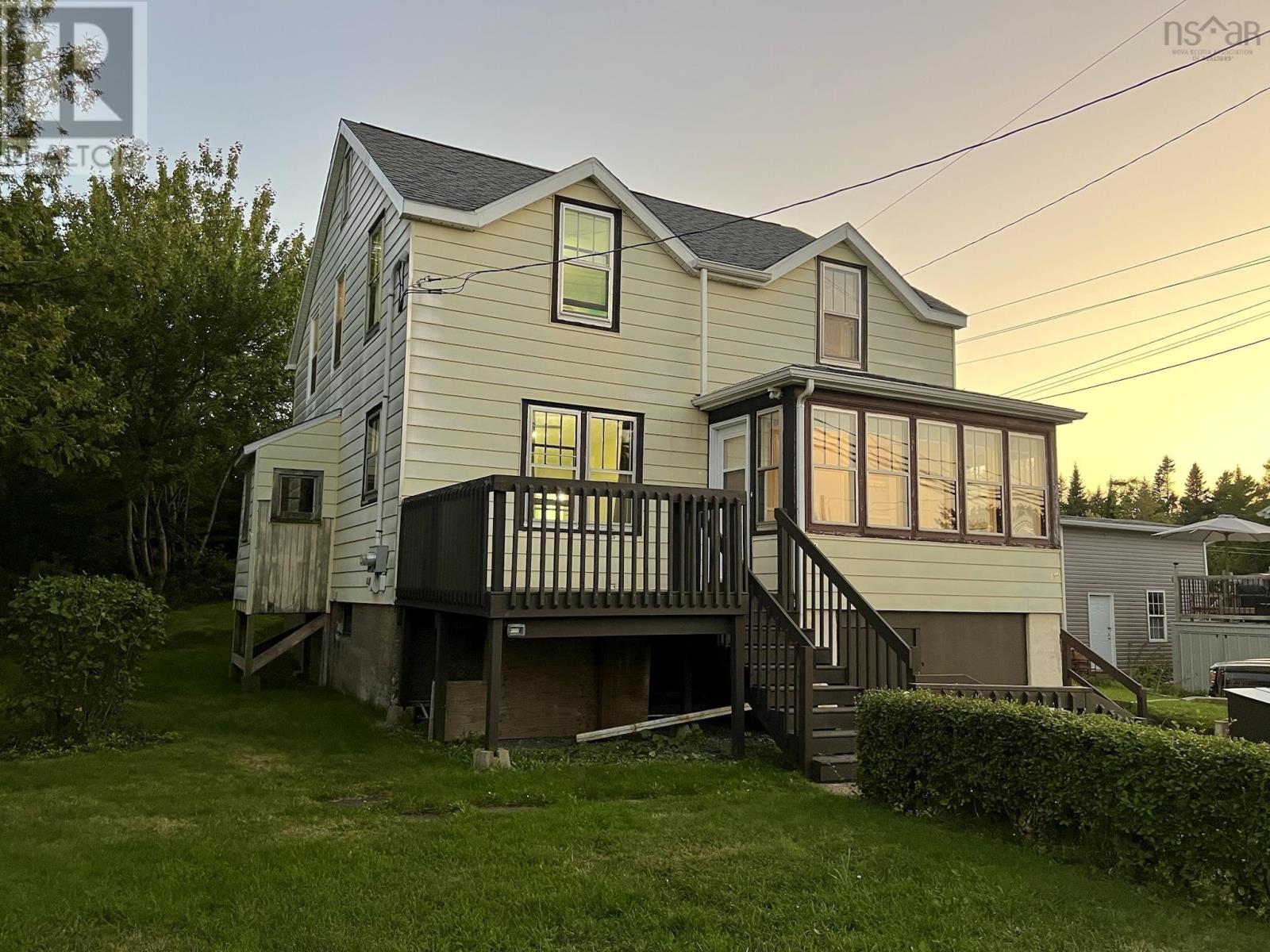 1544 St Margarets Bay Road, Timberlea, Nova Scotia  B3T 1A9 - Photo 3 - 202523817