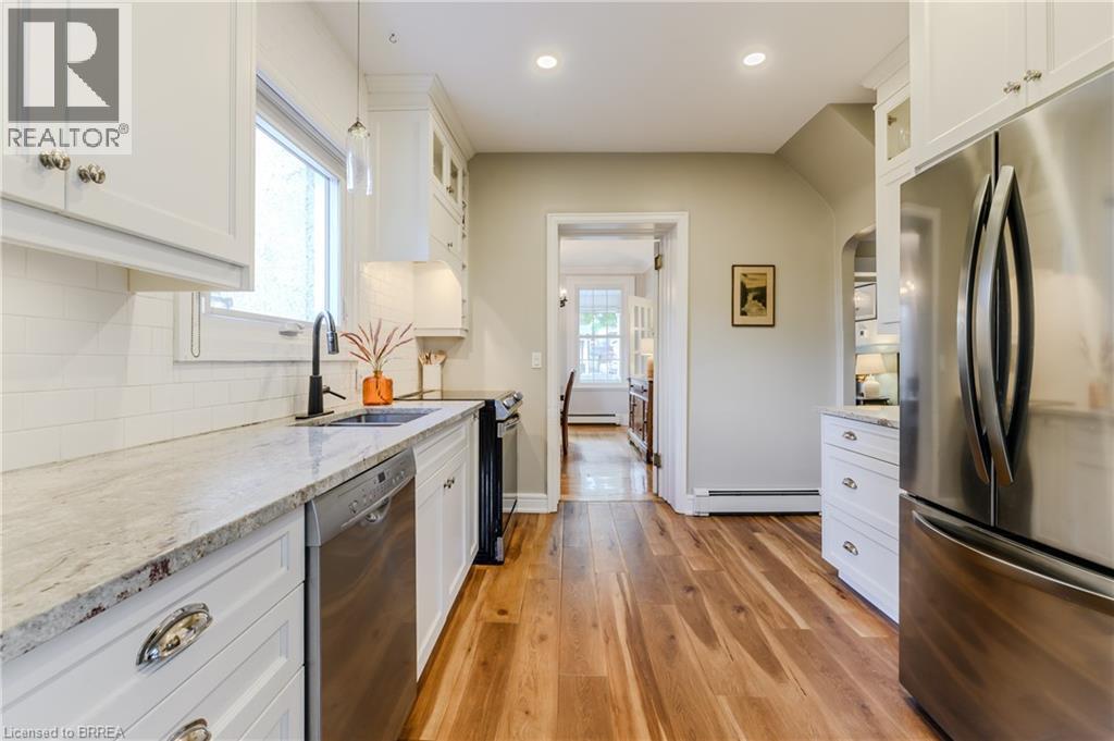 35 Egerton Street, Brantford, Ontario  N3T 4L4 - Photo 14 - 40780983