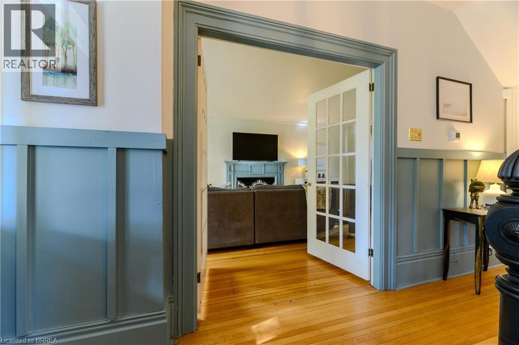 35 Egerton Street, Brantford, Ontario  N3T 4L4 - Photo 7 - 40780983