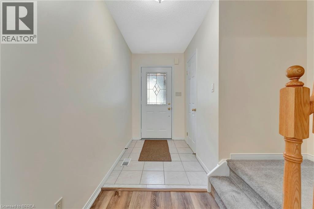 31 Moss Boulevard Unit# 26, Dundas, Ontario  L9H 7A6 - Photo 6 - 40766778