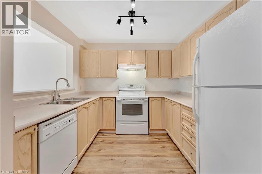 31 Moss Boulevard Unit# 26, Dundas, Ontario  L9H 7A6 - Photo 8 - 40766778