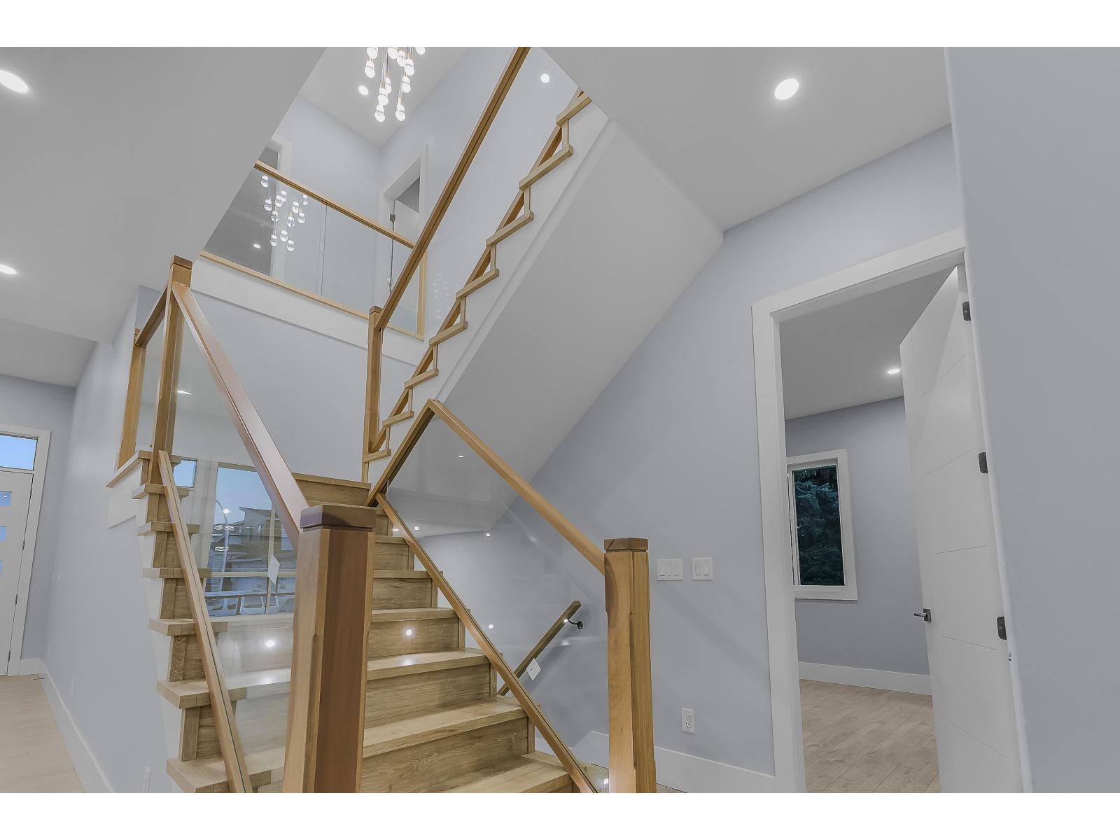 18764 62a Avenue, Surrey, British Columbia  V3S 7V8 - Photo 17 - R3058537