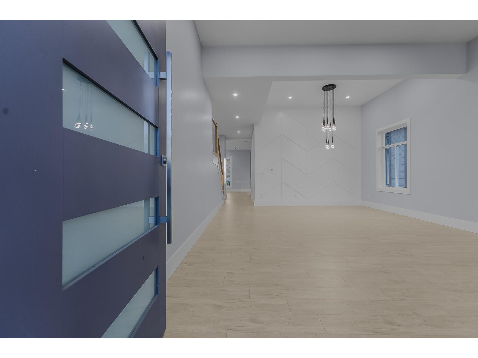 18764 62a Avenue, Surrey, British Columbia  V3S 7V8 - Photo 7 - R3058537