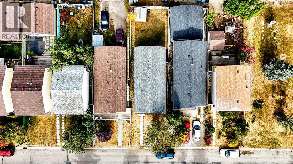 6032 Martingrove Road, Calgary, Alberta T3J 2M8 - Photo 3 - A2263748