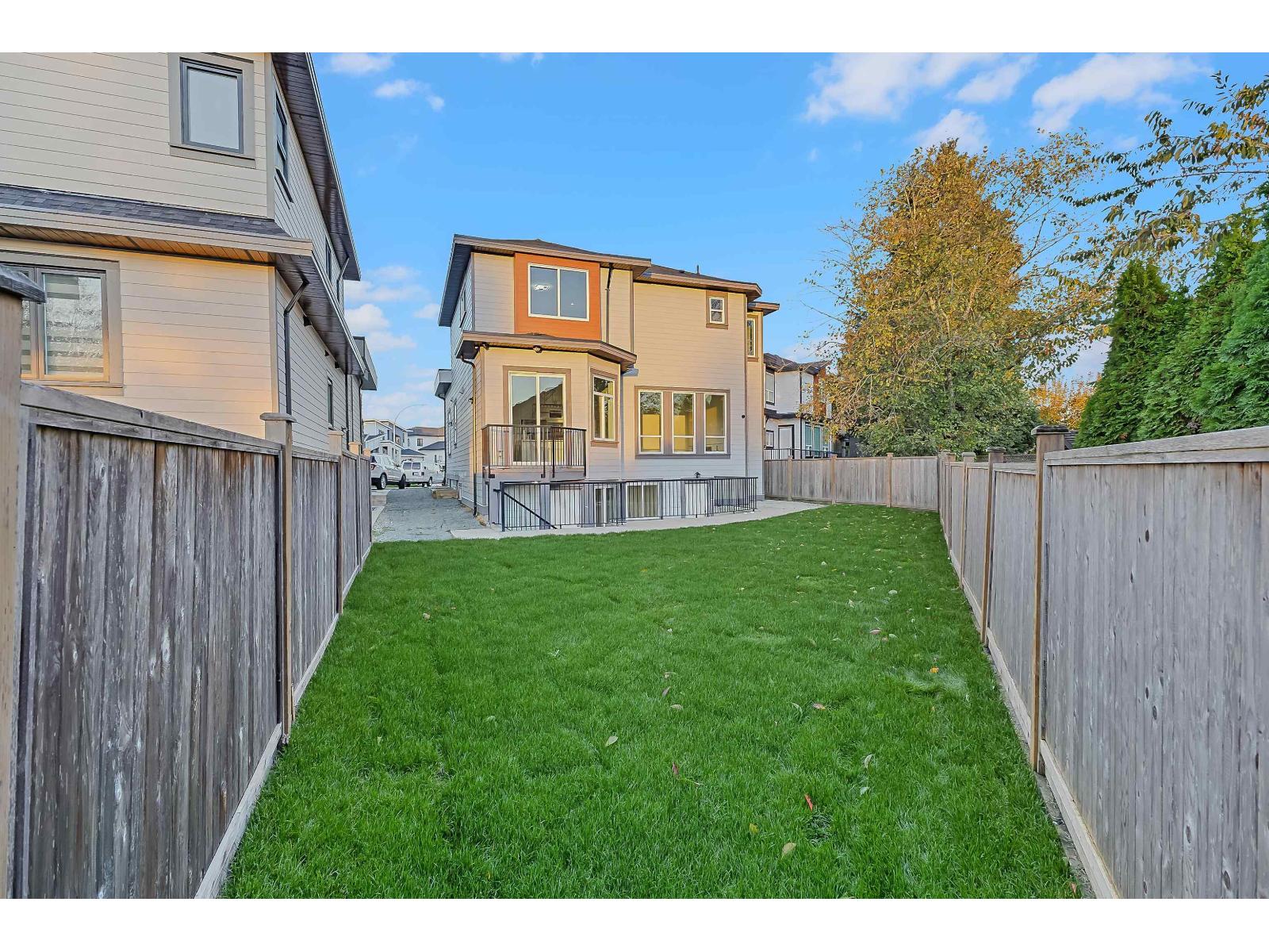 18764 62a Avenue, Surrey, British Columbia  V3S 7V8 - Photo 37 - R3058537