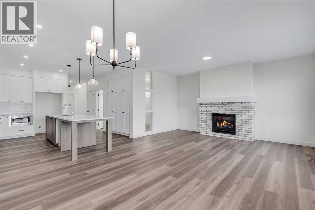 127 Heritage Court, Cochrane, Alberta  T4C 2N4 - Photo 14 - A2268454