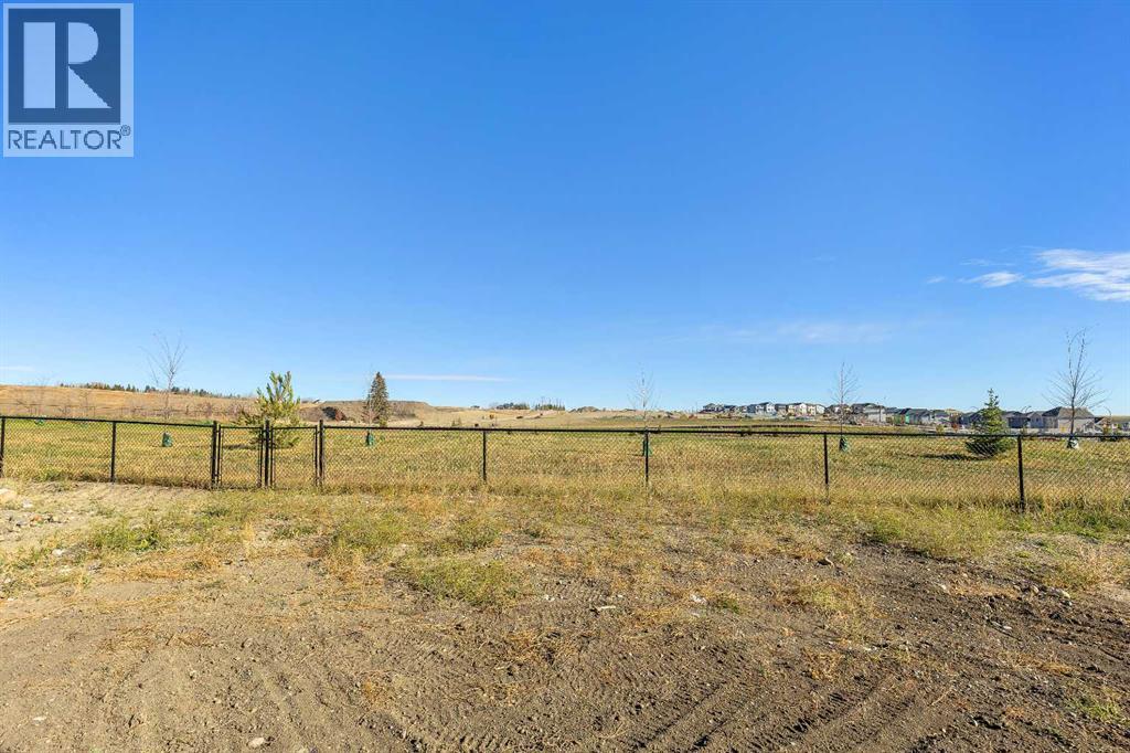 127 Heritage Court, Cochrane, Alberta  T4C 2N4 - Photo 45 - A2268454