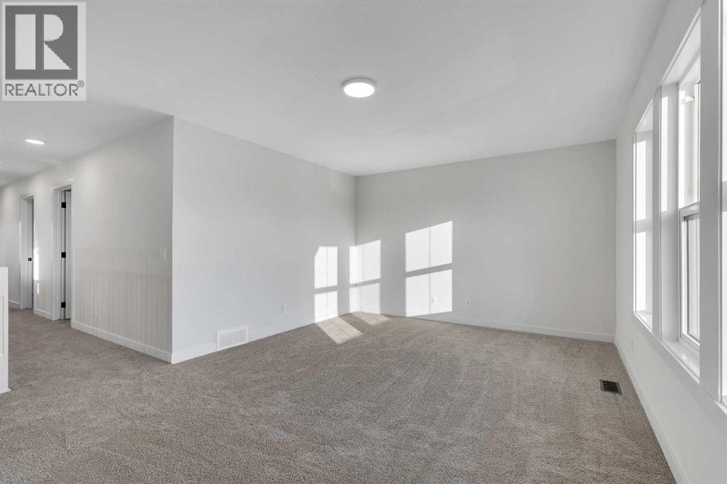 127 Heritage Court, Cochrane, Alberta  T4C 2N4 - Photo 39 - A2268454