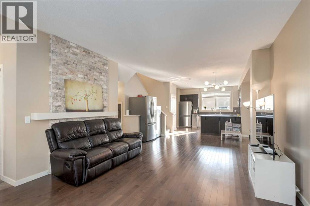 152 New Brighton Grove Se, Calgary, Alberta  T2Z 1G1 - Photo 4 - A2268532