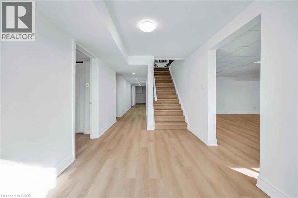 120 Second Road E, Stoney Creek, Ontario  L8J 3J2 - Photo 33 - 40785500