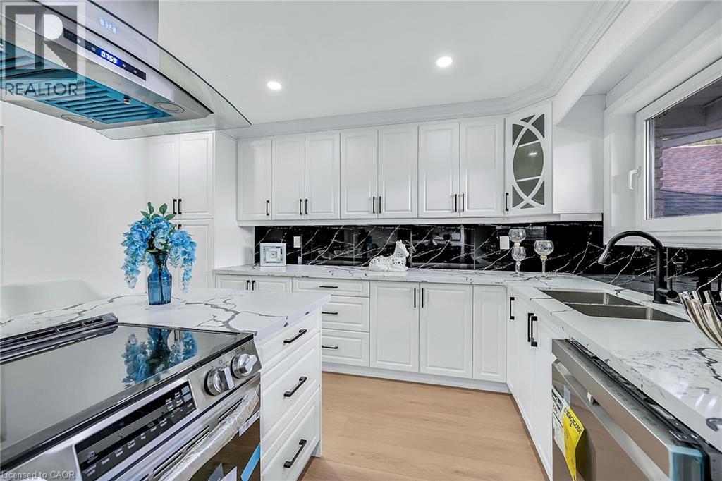 120 Second Road E, Stoney Creek, Ontario  L8J 3J2 - Photo 8 - 40785500