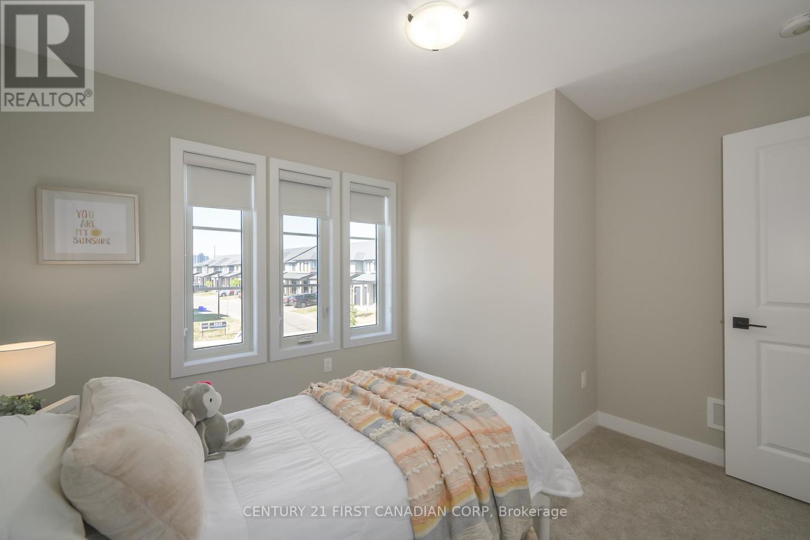 3612 Southbridge Avenue, London South (South W), Ontario  N6L 0G5 - Photo 24 - X12507192