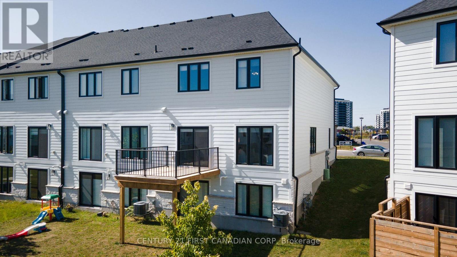 3612 Southbridge Avenue, London South (South W), Ontario  N6L 0G5 - Photo 32 - X12507192