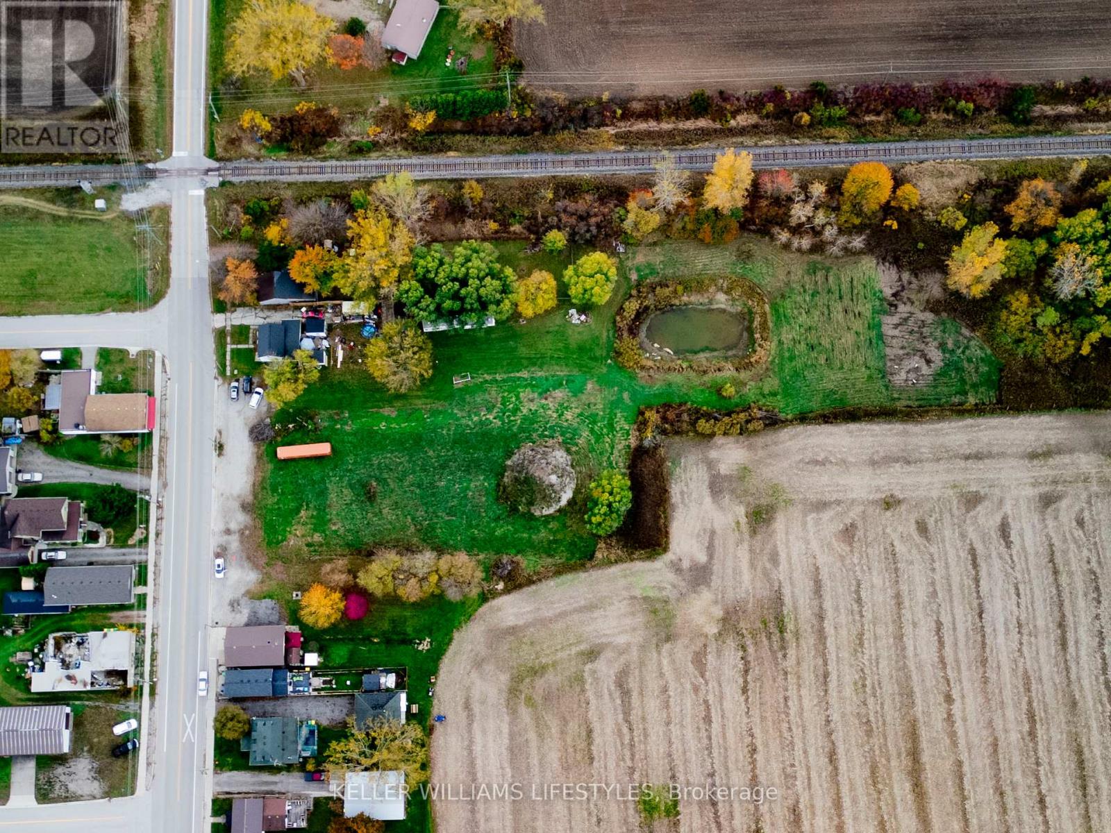 22681 Thames Road, Southwest Middlesex (Appin), Ontario  N0L 1T0 - Photo 5 - X12507244