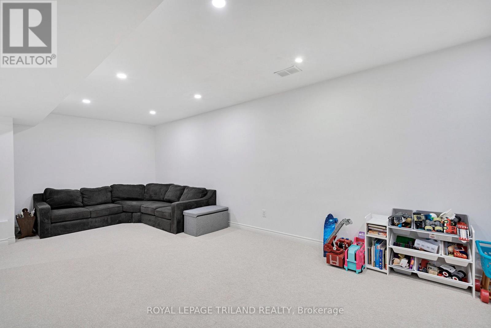 22 Wendy Crescent, London North, Ontario  N5X 3J6 - Photo 36 - X12507264