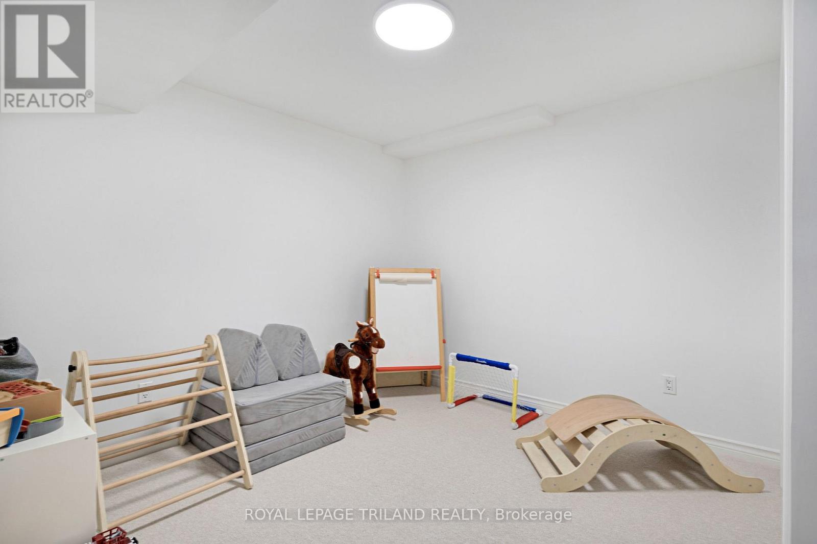 22 Wendy Crescent, London North, Ontario  N5X 3J6 - Photo 38 - X12507264