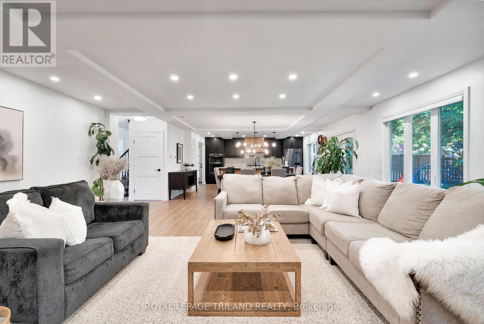 22 Wendy Crescent, London North, Ontario  N5X 3J6 - Photo 9 - X12507264