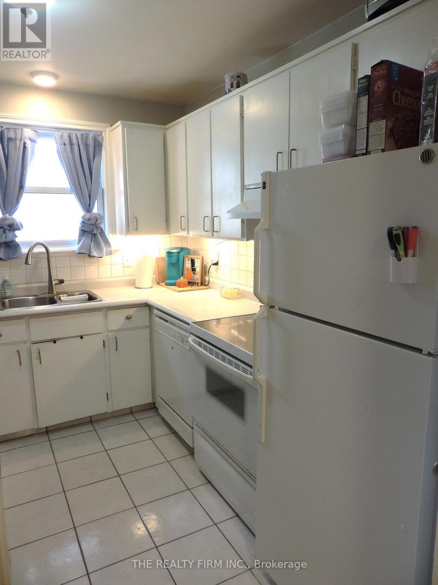 699 Sevilla Park Place, London East, Ontario  N5Y 4H9 - Photo 11 - X12507288