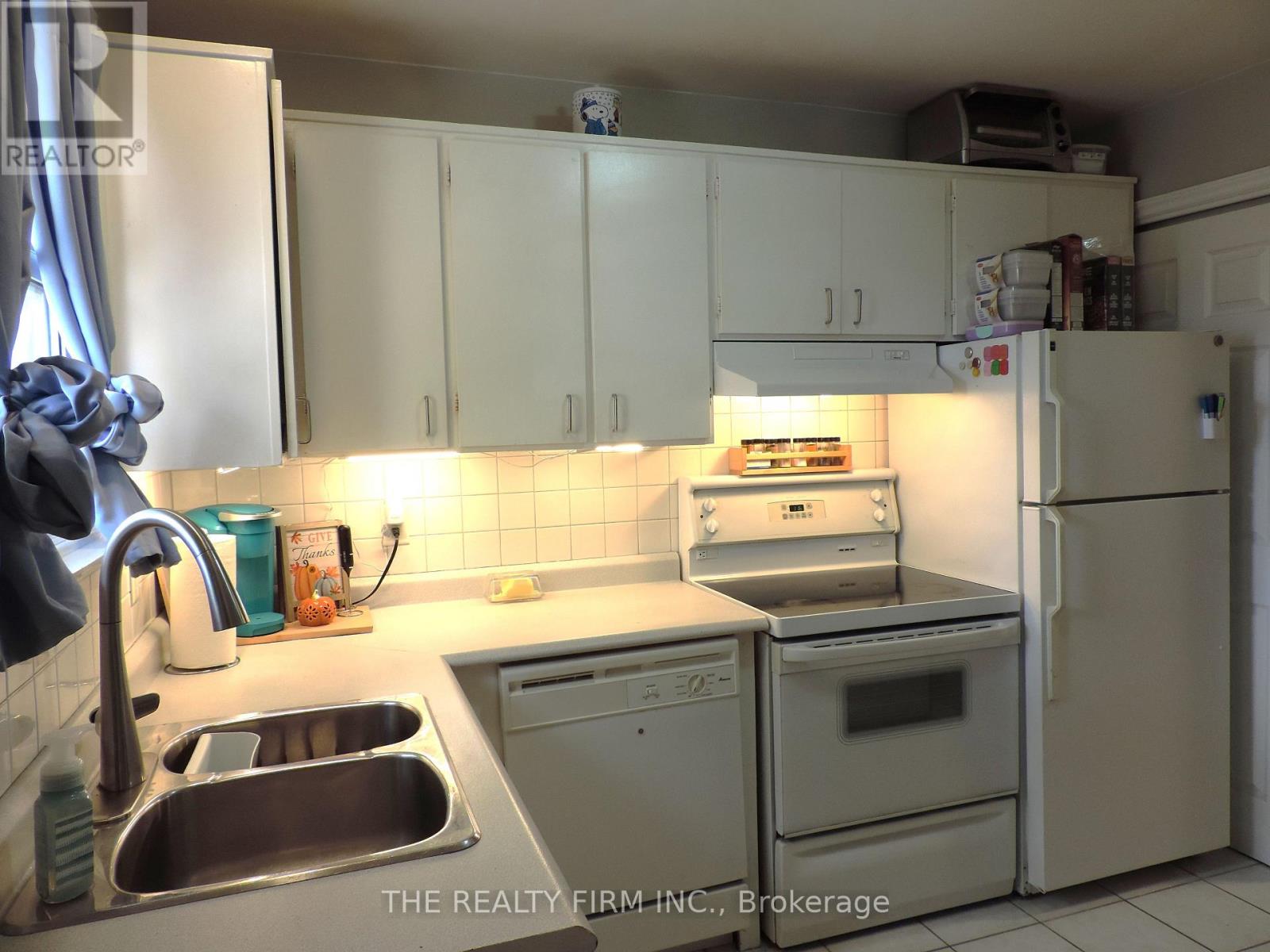 699 Sevilla Park Place, London East, Ontario  N5Y 4H9 - Photo 13 - X12507288