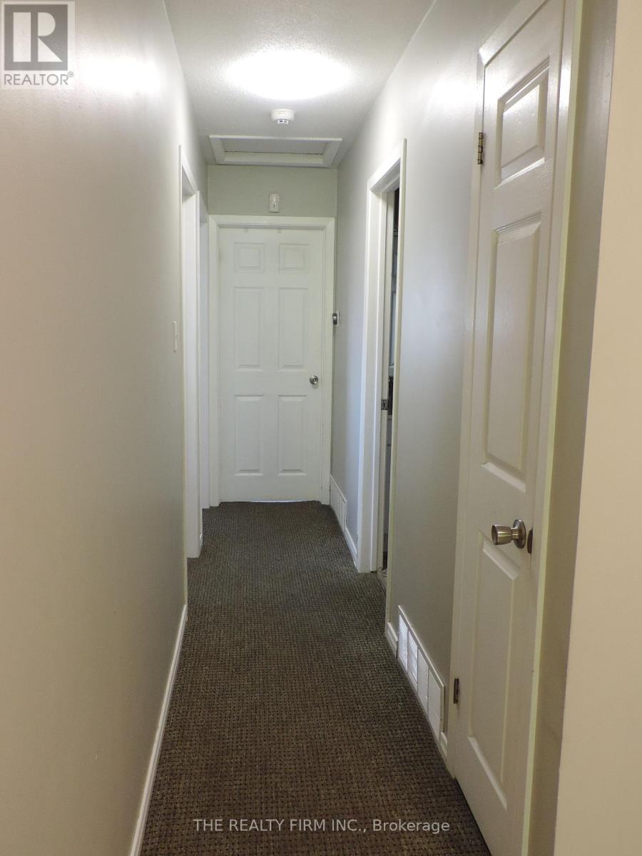 699 Sevilla Park Place, London East, Ontario  N5Y 4H9 - Photo 14 - X12507288