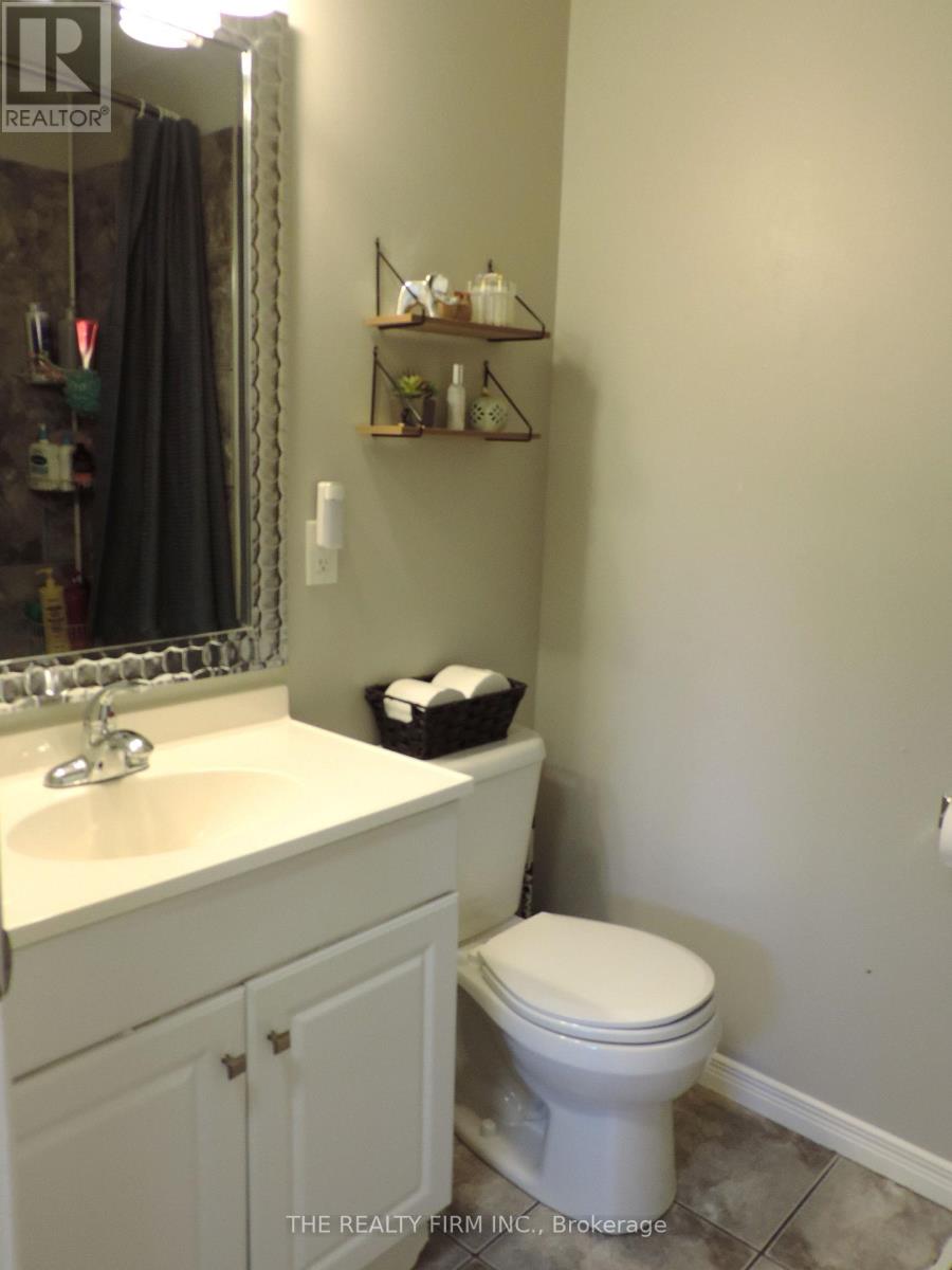 699 Sevilla Park Place, London East, Ontario  N5Y 4H9 - Photo 19 - X12507288