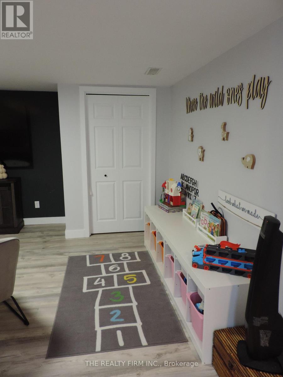 699 Sevilla Park Place, London East, Ontario  N5Y 4H9 - Photo 23 - X12507288