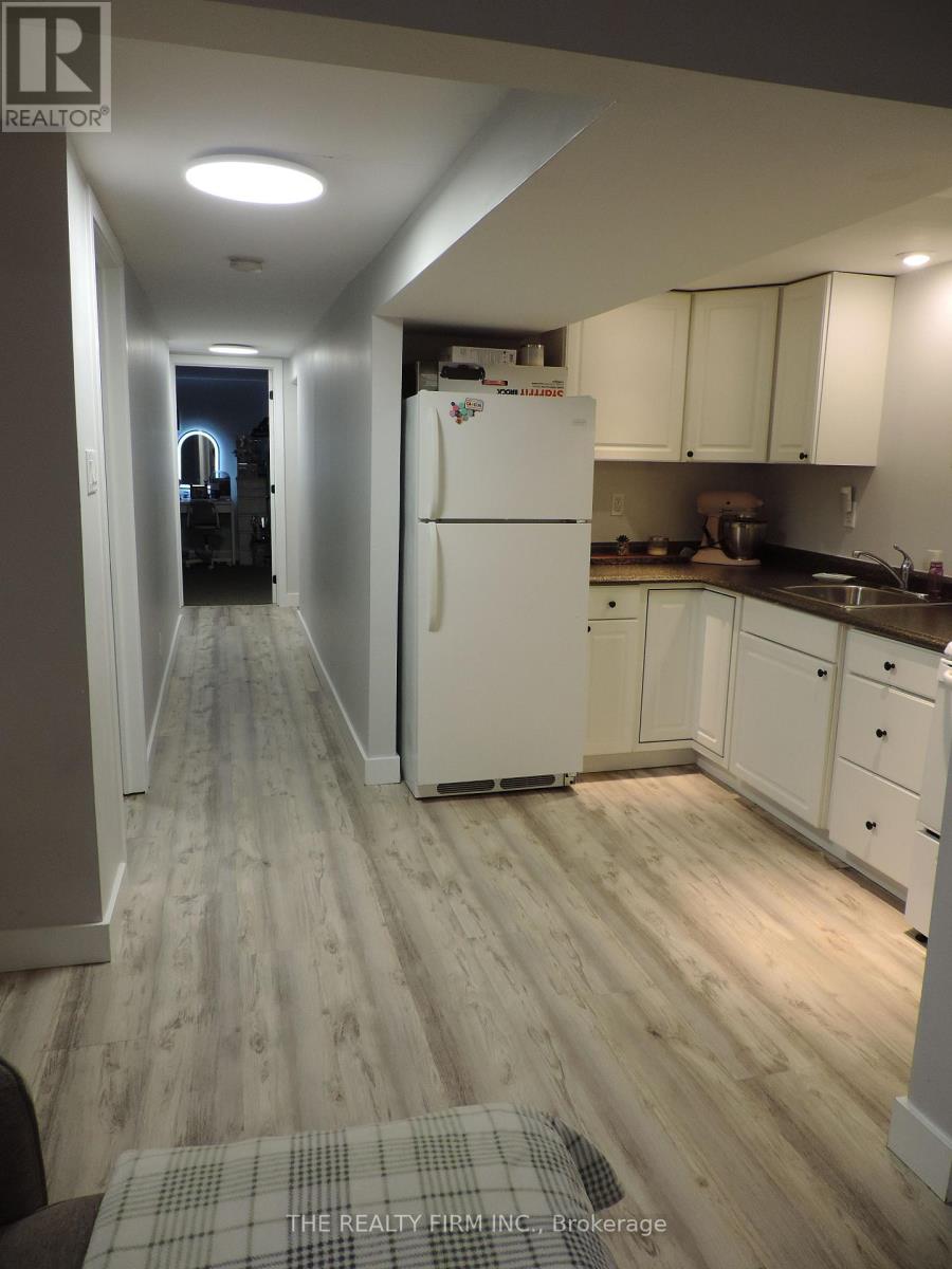 699 Sevilla Park Place, London East, Ontario  N5Y 4H9 - Photo 25 - X12507288