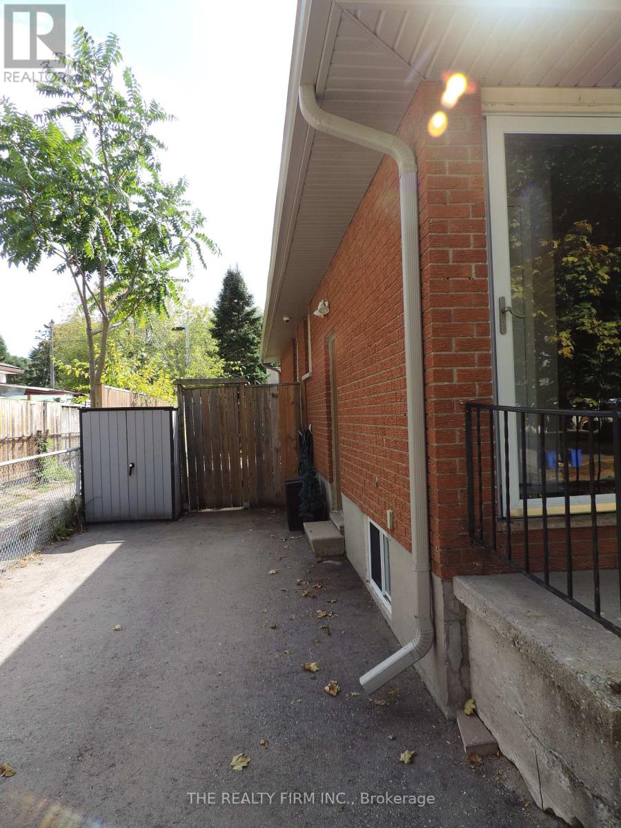 699 Sevilla Park Place, London East, Ontario  N5Y 4H9 - Photo 42 - X12507288