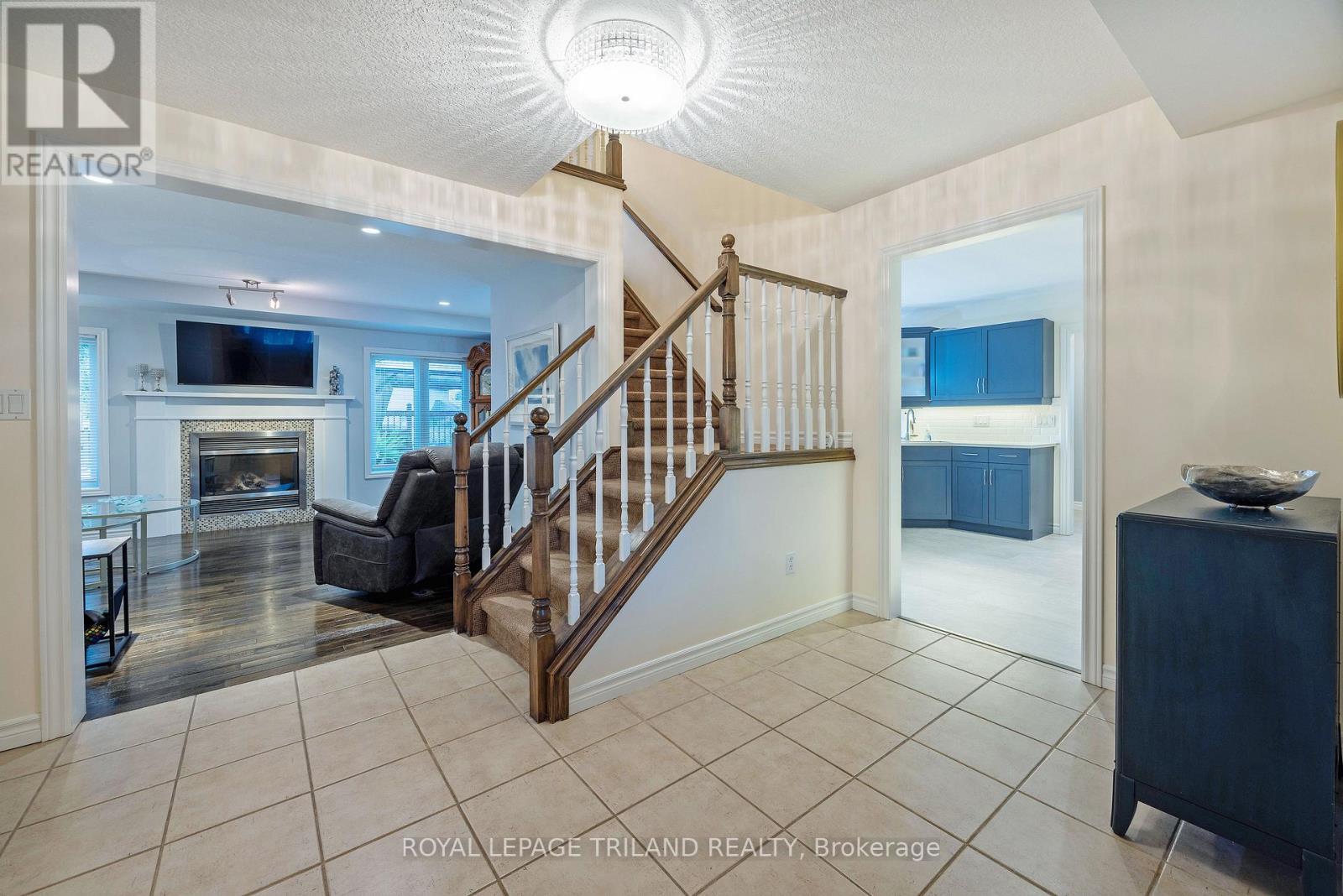 41 Penhale Avenue, St. Thomas, Ontario  N5R 6L2 - Photo 5 - X12507388