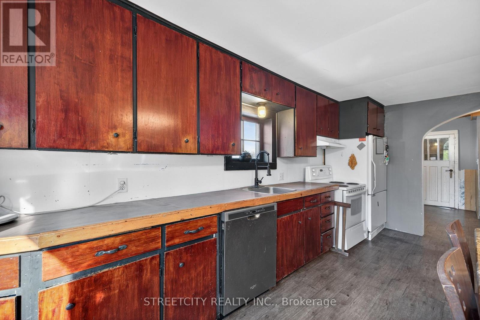 9238 Sandytown Road, Bayham, Ontario  N0J 1H0 - Photo 22 - X12507466