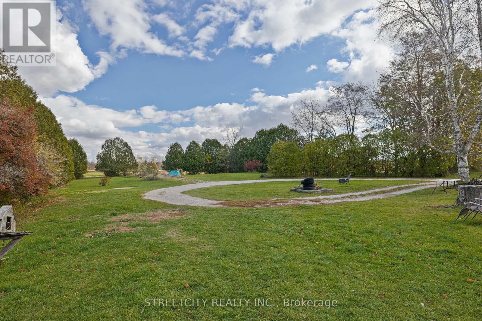 9238 Sandytown Road, Bayham, Ontario  N0J 1H0 - Photo 3 - X12507466