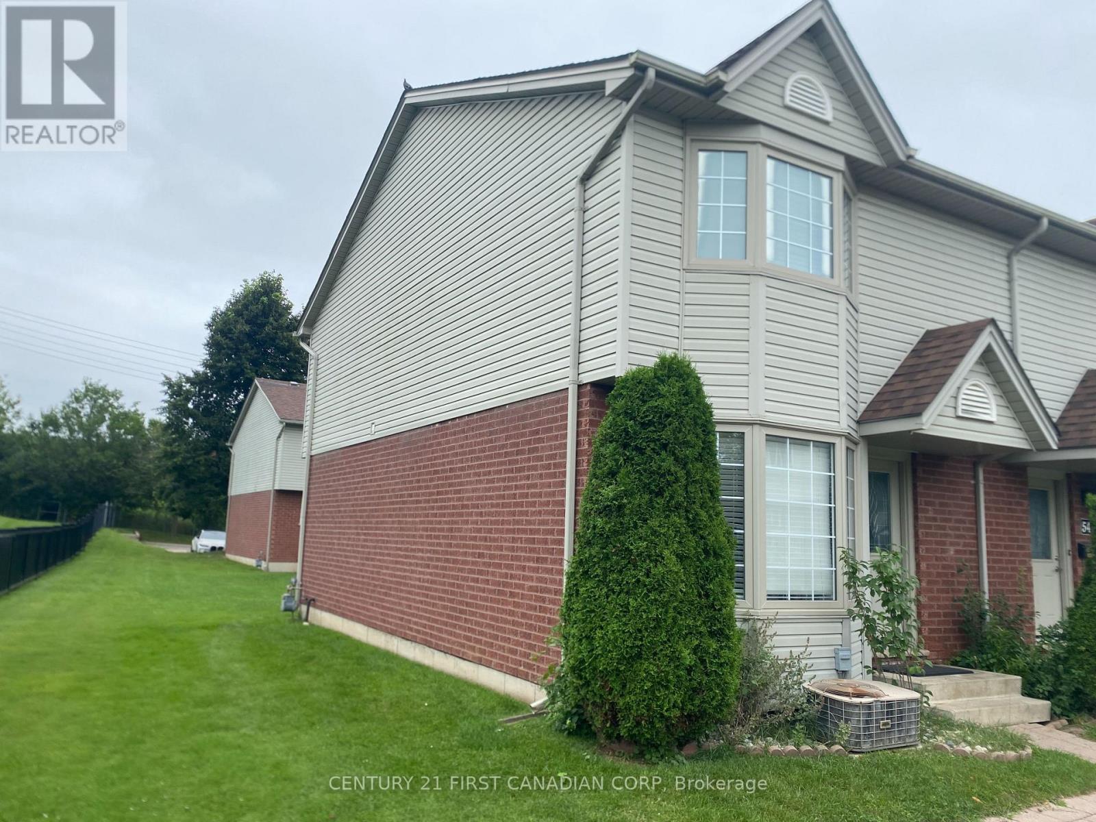 53 - 50 CHAPMAN COURT, london north (north i), Ontario