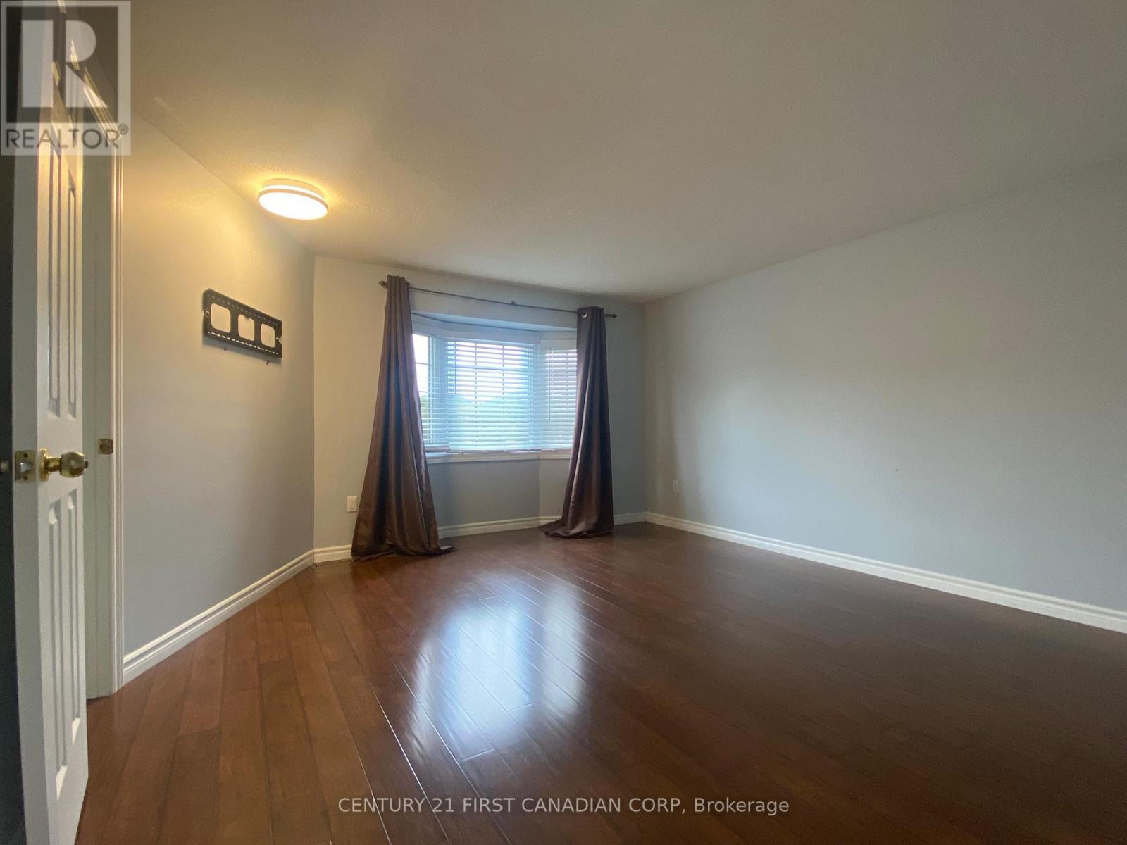 53 - 50 Chapman Court, London North (North I), Ontario  N6G 5E1 - Photo 7 - X12507474