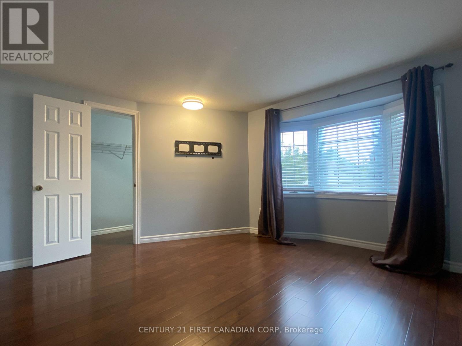 53 - 50 Chapman Court, London North (North I), Ontario  N6G 5E1 - Photo 8 - X12507474
