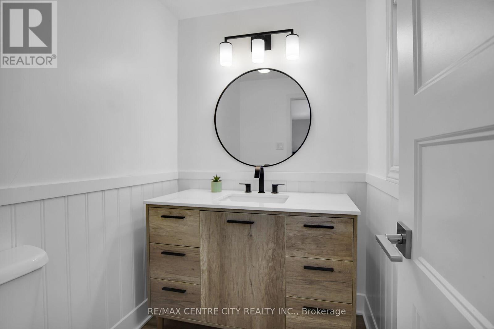 187 Wychwood Park, London North (North J), Ontario  N6G 1S2 - Photo 25 - X12507544