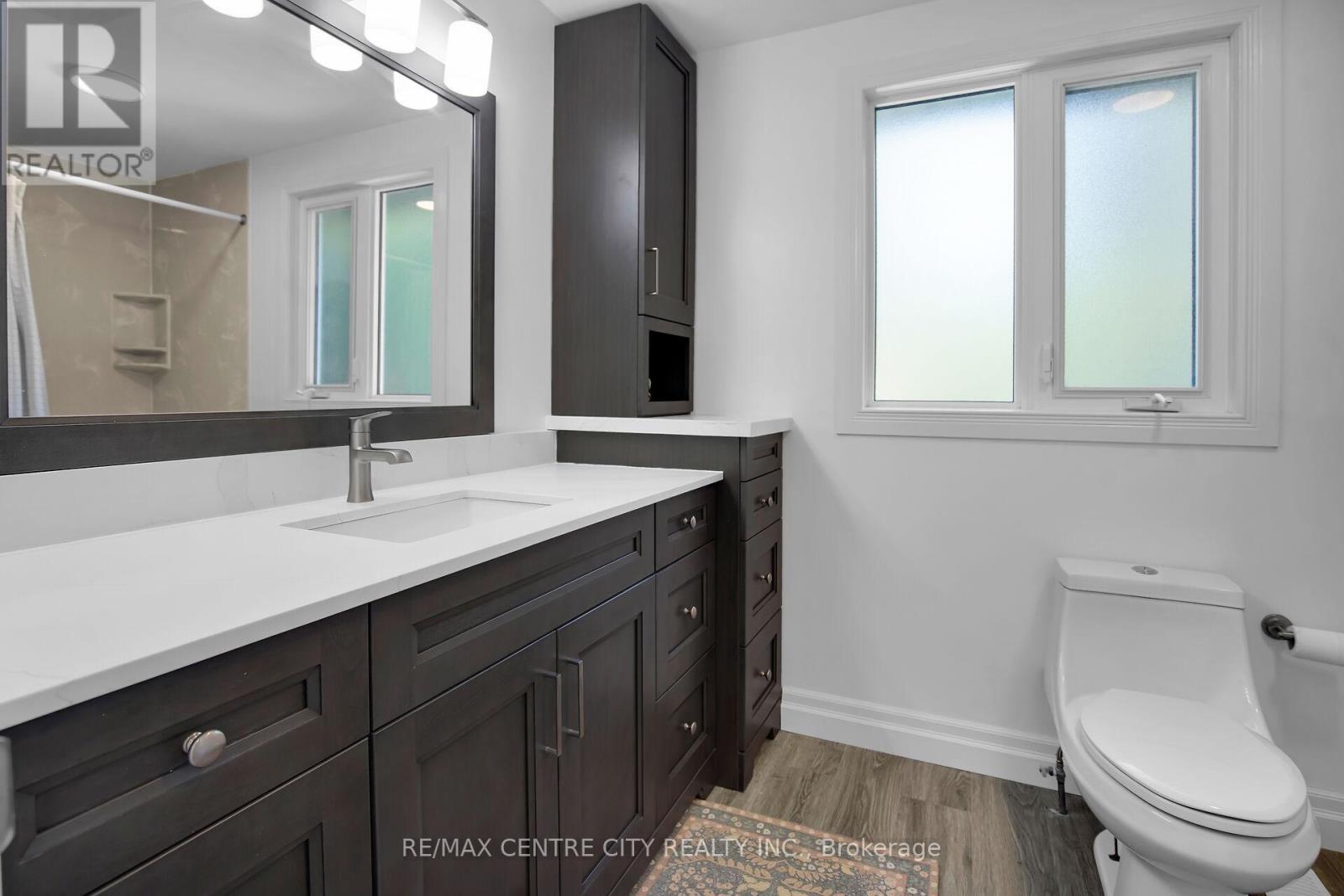 187 Wychwood Park, London North (North J), Ontario  N6G 1S2 - Photo 32 - X12507544