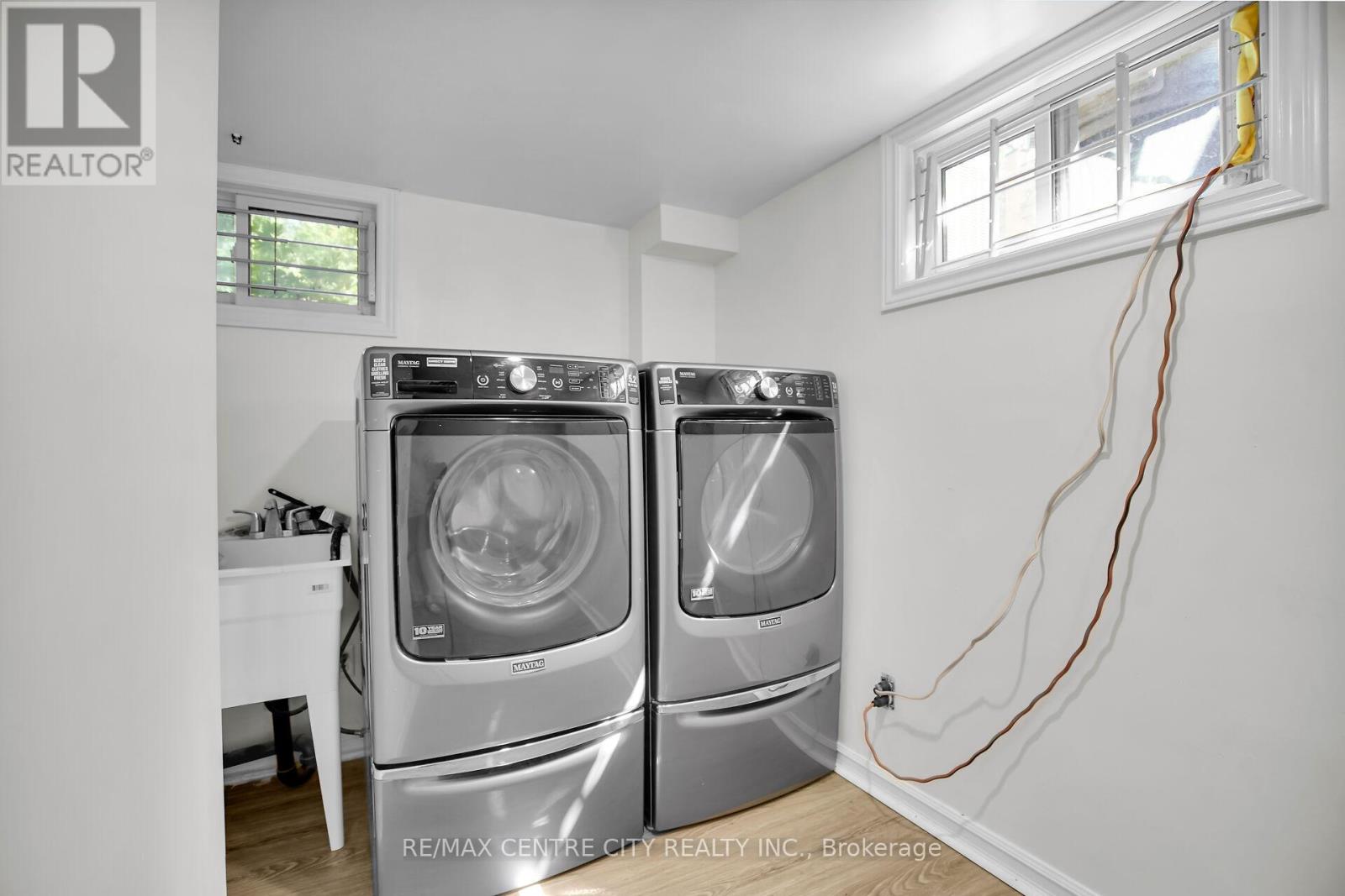 187 Wychwood Park, London North (North J), Ontario  N6G 1S2 - Photo 37 - X12507544