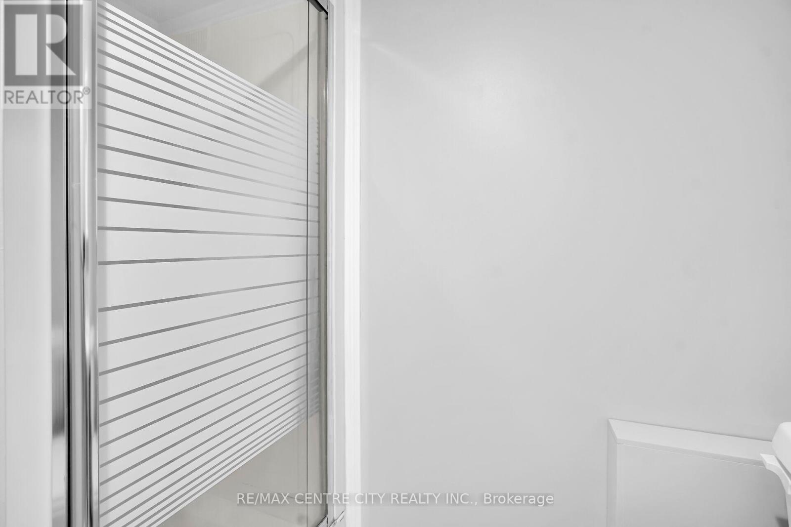 187 Wychwood Park, London North (North J), Ontario  N6G 1S2 - Photo 39 - X12507544